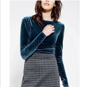 Kimchi blue velvet crop top size small